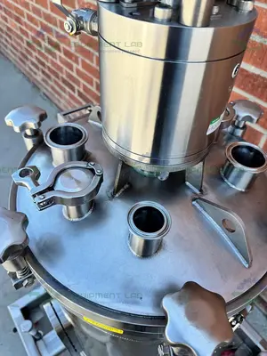 Unknown Brand 100 Liter Mixing Tank w/ Lenze 3 Phase Motor, Impeller