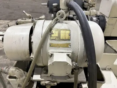 10" X 24" CINCINNATI MODEL 10X24 UNIVERSAL CYLINDRICAL GRINDER: YOBRO #24256