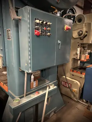 Used VERSON VERSON 672T PRESS Straight Side Presses | Alma Machinery #898712