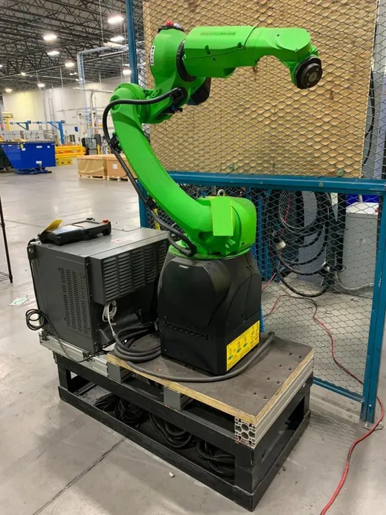 Used FANUC CR-15iA Robots New York US | Universal Robotic Inc #784562