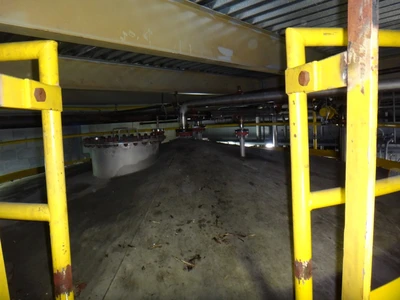 31,000 304 Stainless Vertical Tank