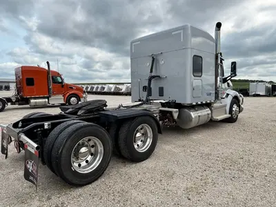 Used 2022 PETERBILT 579 SLEEPER Conventional trucks Wisconsin US | Proxy Equipment #1426089