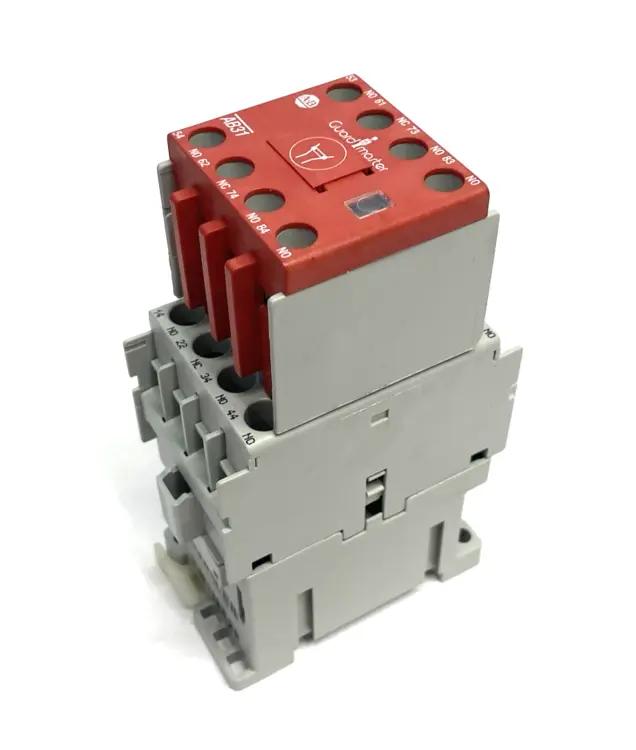 Used Allen-Bradley Ser. A Guardmaster Safety Control Relay, 8 Pole Relays & Switches Michigan US | Maverick Industrial Sales #1392488