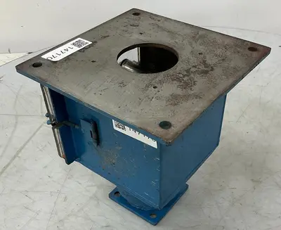 USED METAL FABRICATOR MAGNET