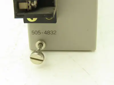 Siemens 505-4832 Digital Output Module PLC Rack E-Stand 110/220 AC Output