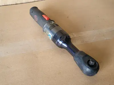 USED CHICAGO PNEUMATIC CP7830Q