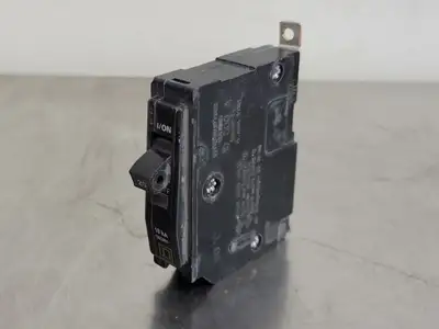 USED SQUARE D QOB120