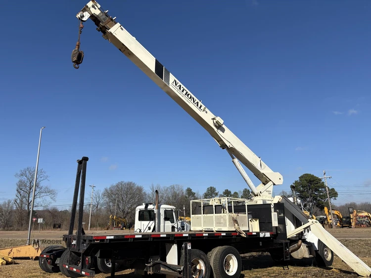 Used 2002 NATIONAL 1100 Truck-Mounted Cranes Tennessee US | Moore Equipment #1517268