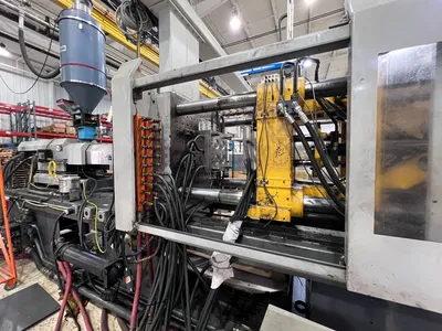 1998 VAN DORN 300HT30 Plastic Injection Mold | Universal Press & Machinery (UPM) (10)