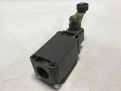 USED SCHMERSAL T4VH 335-02Z