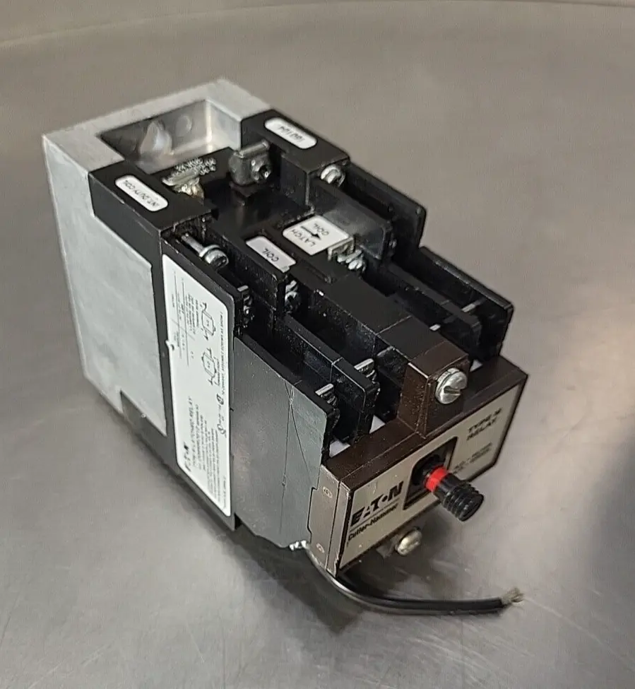 Eaton Cutler Hammer D26MRD512 Type M Relay Serie A2 (BIN3.5.1)