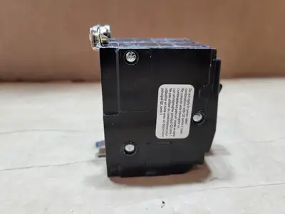 USED SQUARE D QOB330