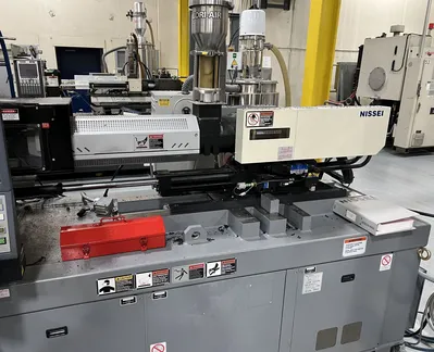 2018 NISSEI FNX110IIIA-12A Injection Molding Horizontal/Vertical | Machinery Network (12)