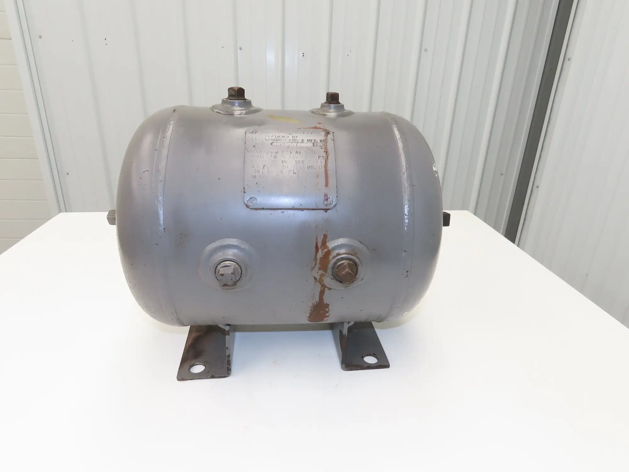 Brunner MDMT-20 Horizontal Compressed Air Tank Receiver 10 Gal 200 PSI 12"x 18"L
