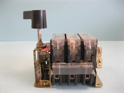 USED Allen-Bradley 194R-NJ100P3