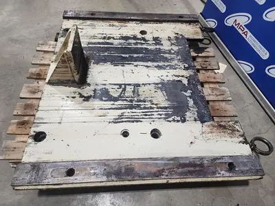 Feeder Mounting Bracket