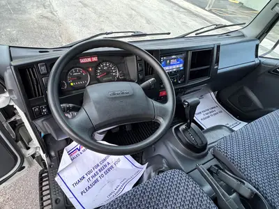 Used 2024 ISUZU NPR HD Box trucks Florida US | Truck and Van Outlet #1509131