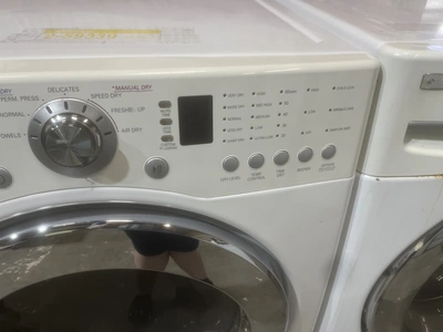 Used LG WASHER AND LG TROMM GAS DRYER FRONT LOAD Washers Michigan US | Miedema Asset Management Group #1344922