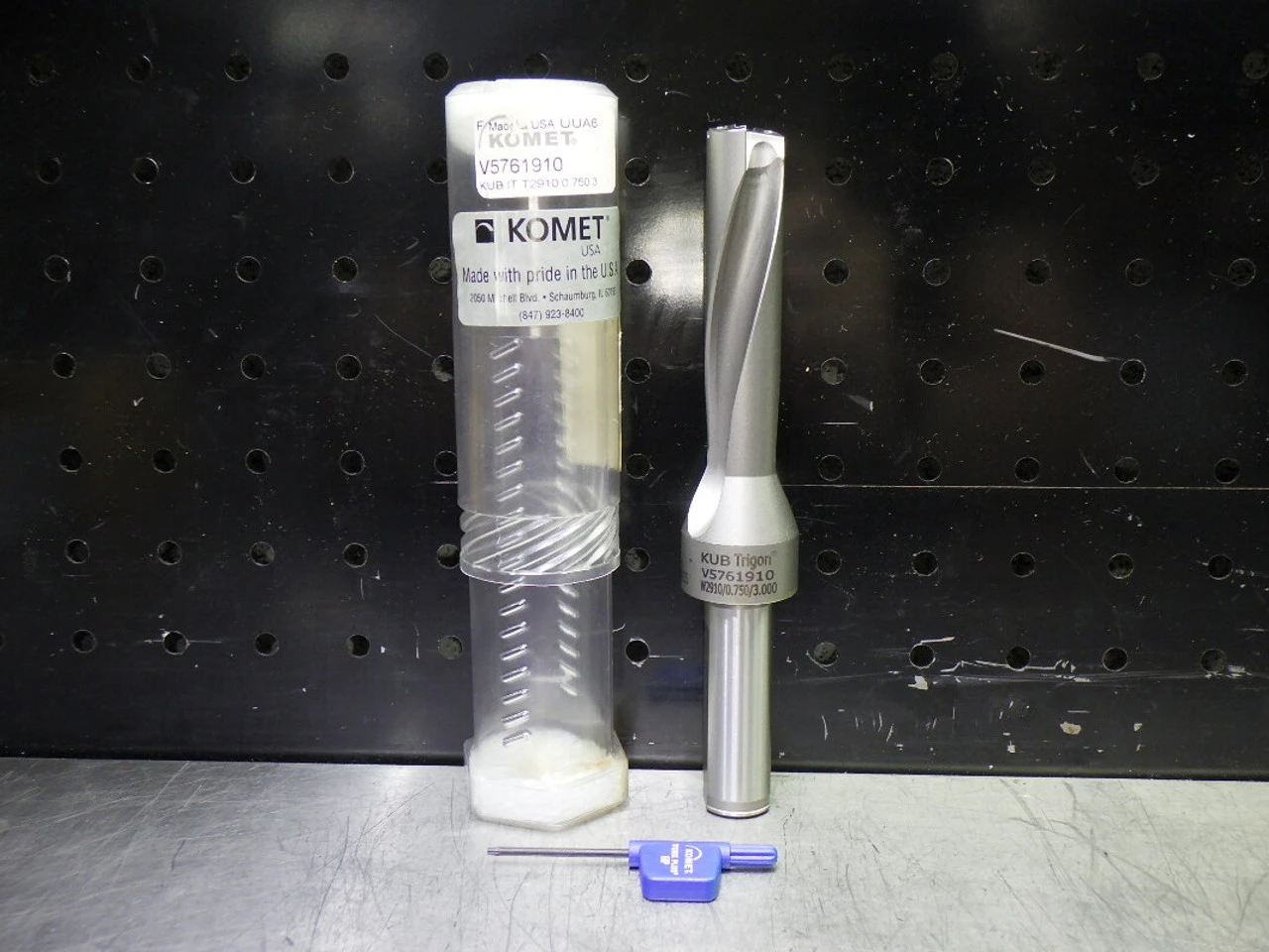 Komet 3/4" Coolant Thru Indexable Drill 3/4" Shank V5761910 (LOC2472)