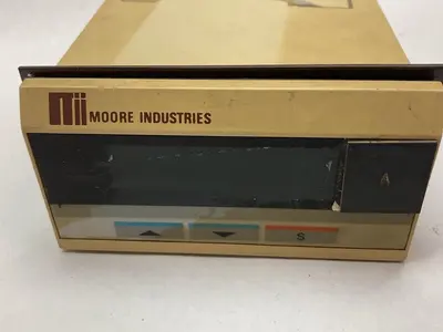 Used MOORE INDUSTRIES DSM/4-20MA/0-68X100SCFH/117AC/-F Meters - Misc | Surplus Asset Holdings #1207007