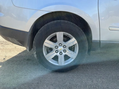 USED 2009 CHEVROLET TRAVERSE