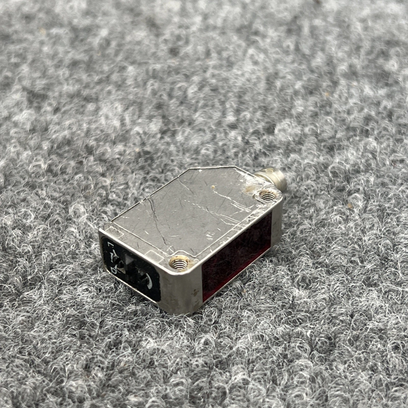 Used SICK WL8G-P2231 Photoelectric Sensors California US | Davliegogo LLC #1705854