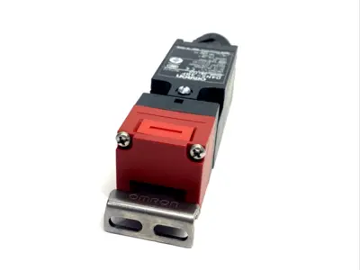 USED OMRON D4NS-3BF