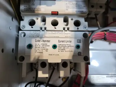 5 hp, 600 Volts, 3-Phase VFD SVX004A1-5A4N1 Bucket for Freedom 2100 MCC Frame