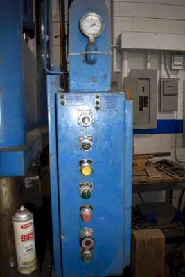 USED HANNIFIN 4 POST