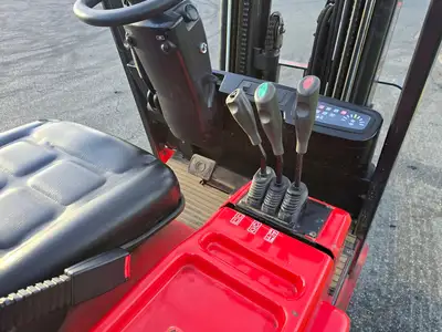USED 2015 RAYMOND 470-C50HMTT