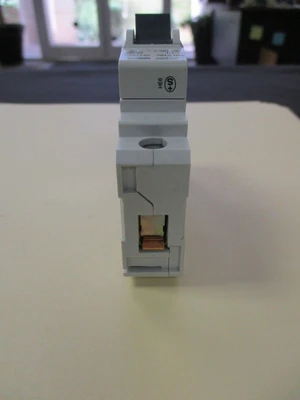 USED Hager MU 010c (451764 8)