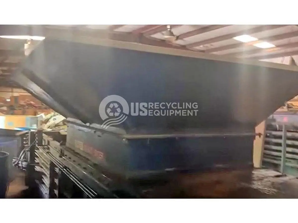 USED MAX PAK HCE-4860-F CLOSED DOOR HORIZONTAL