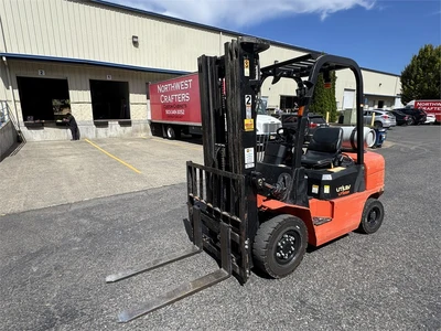 Used 2015 UNILEV UT25P Liquid Propane Forklifts Oregon US | MachineryMax #1341178