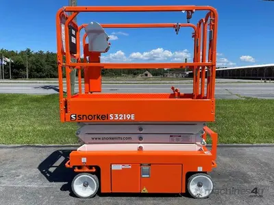 USED 2024 Snorkel S3219E