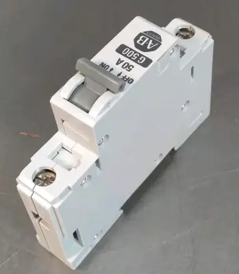 Allen-Bradley 1492-CB1-G500 SerB 50A Circuit Breaker Loc4D8