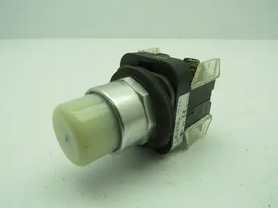 Allen Bradley 800T-QT20W Pilot Light Pushbutton Push-toTest Ser T White Lot of 2