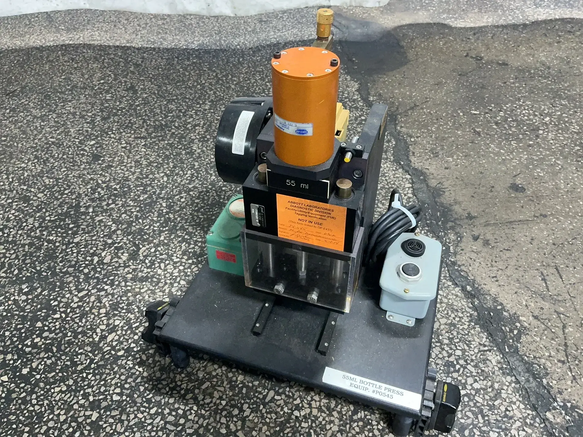 Used 1996 ABBOTT LABRATORIES IDEC MICRO 1 PLC Hydraulic Presses Ohio US | HGR 24 #1438013