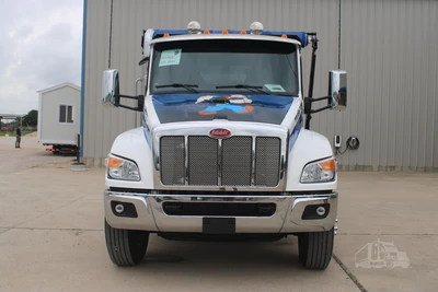 Used 2027 PETERBILT 548 Hooklifts & Roll-Offs Texas US | Roll Off Truck World #1491992