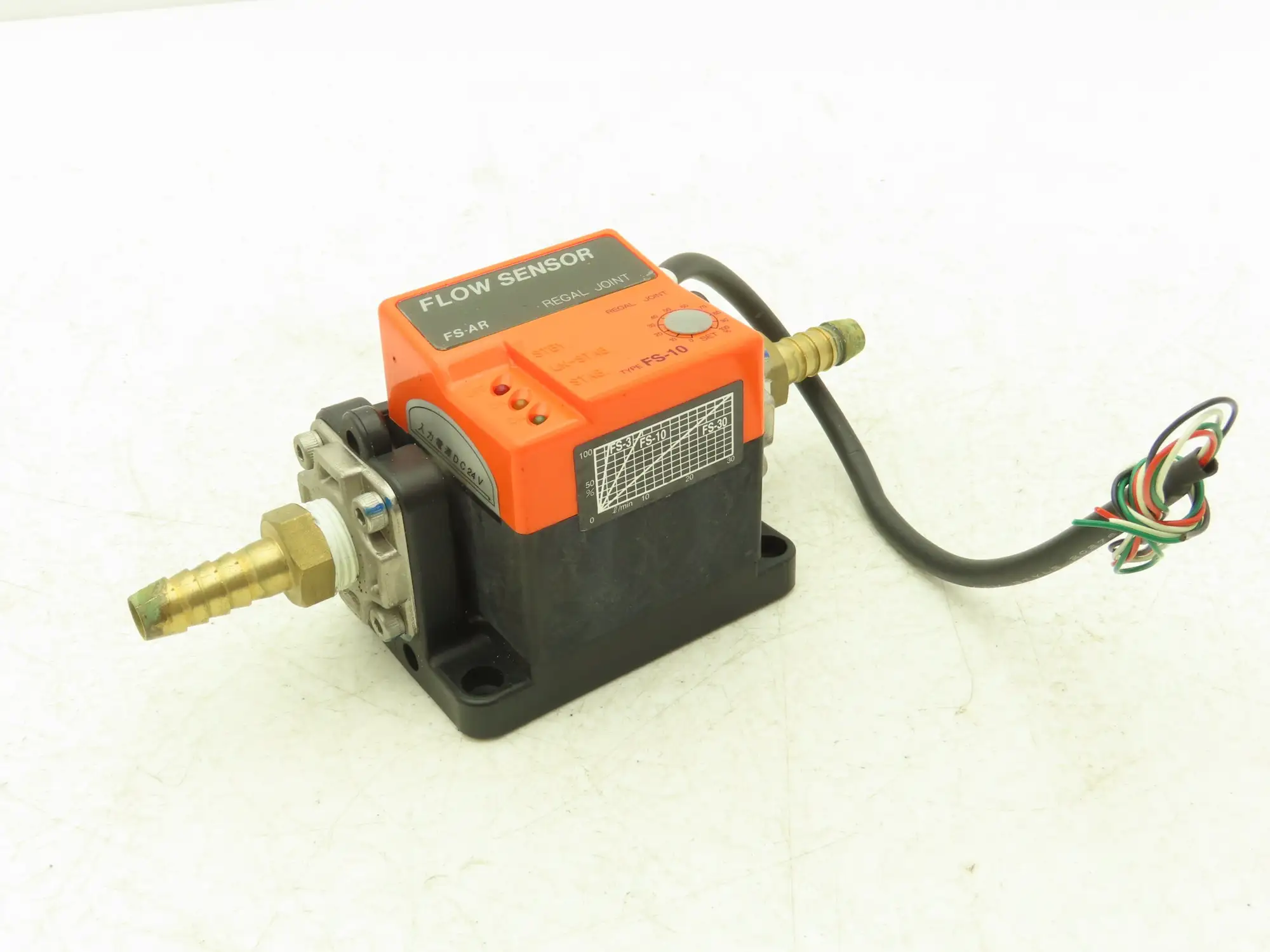 Regal Joint FS-310AR Flow Meter Sensor 24VDC 1/2" NPT Type FS-3