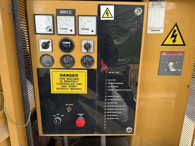 Olympian Nat Gas Generator 60 KW 208/120 V 208.2 AMPS 75 KVA 231