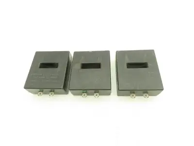 Furnas Electric D52073 Current Transformer Amp Ratio 300-5 50/60 Cy Lot of 3