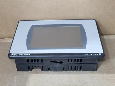 USED ALLEN-BRADLEY 2711C-T6M