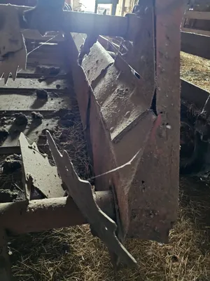 NEW HOLLAND 165 Manure Spreaders | Iron Listing (27)