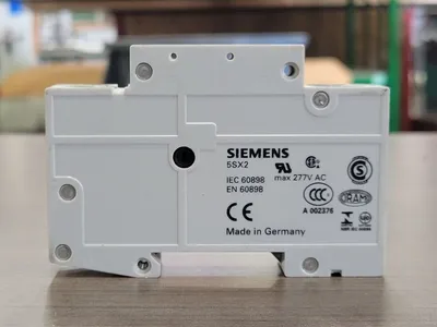 Used SIEMENS 5SX21 D2 Switchgears British Columbia CA | Lenmark #242680
