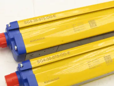 Datalogic Light Curtain Sender Receiver Set 30mm Res. 20M Range 49 Beam 750mm