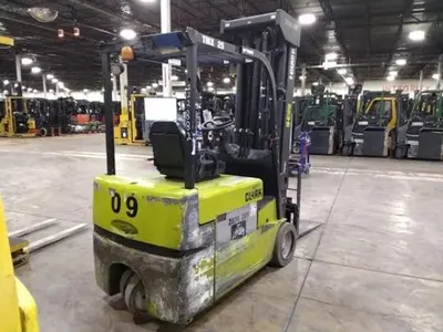 USED 2020 CLARK TMX25
