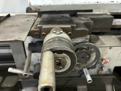 26" X 80" PINACHO MODEL #SC-325 MANUAL GAP BED ENGINE LATHE
