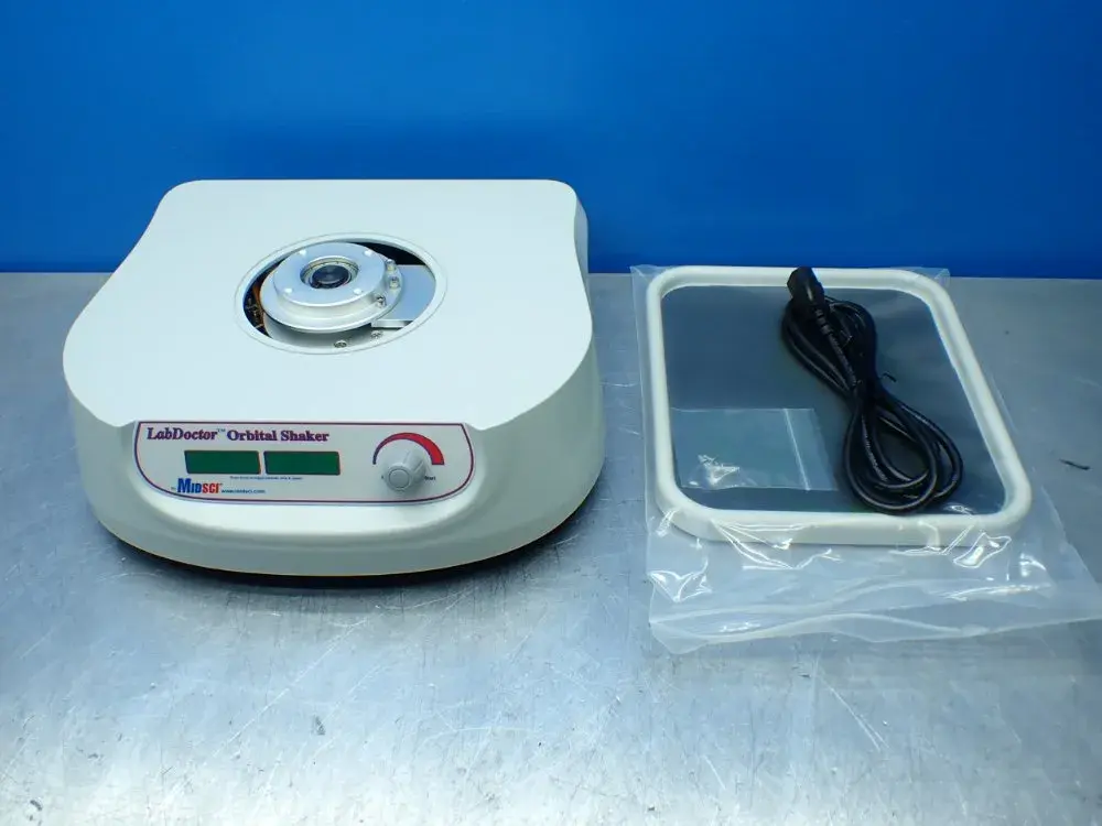 New | in-Stock BENCHMARK SCIENTIFIC BT302 Shakers Ohio US | HGR 24 #755288