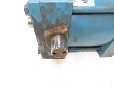 Used AVENTICS _UNKNOWN_ Pneumatic Cylinders Indiana US | Arrow Industrial #1408759