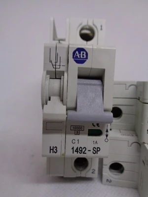USED ALLEN BRADLEY 1492-SP1C100